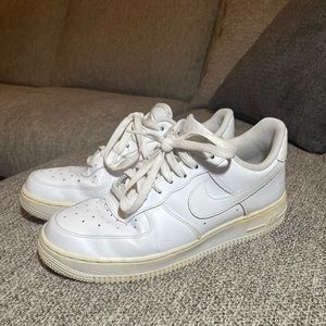 Woman’s Nike Air Force 1’s | Used | White